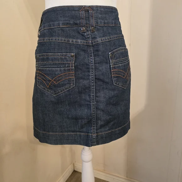 High Sierra Dark Denim Mini Skirt/skort - Picture 2 of 8